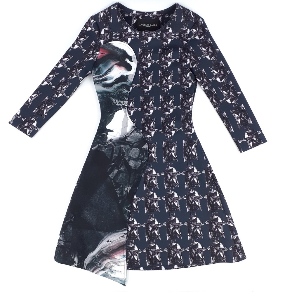 Angelys Balek Womens Dress 4 Mid Length Long Sleeve Abstract Turtle Side Zip